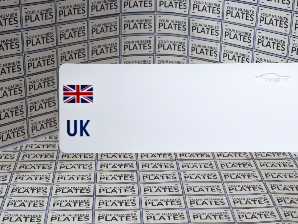 25x Blank Number Plate Reflective Sheets White or Yellow 520 x 111mm
