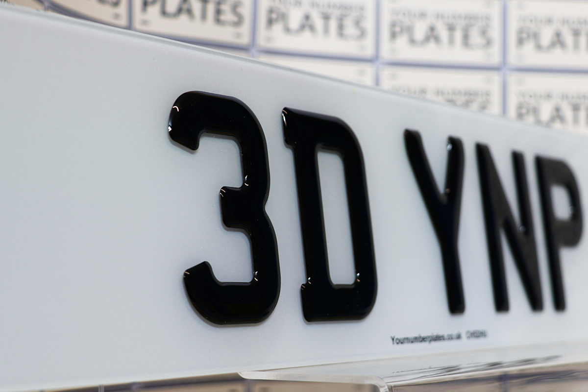 3d Gel front number plate close up