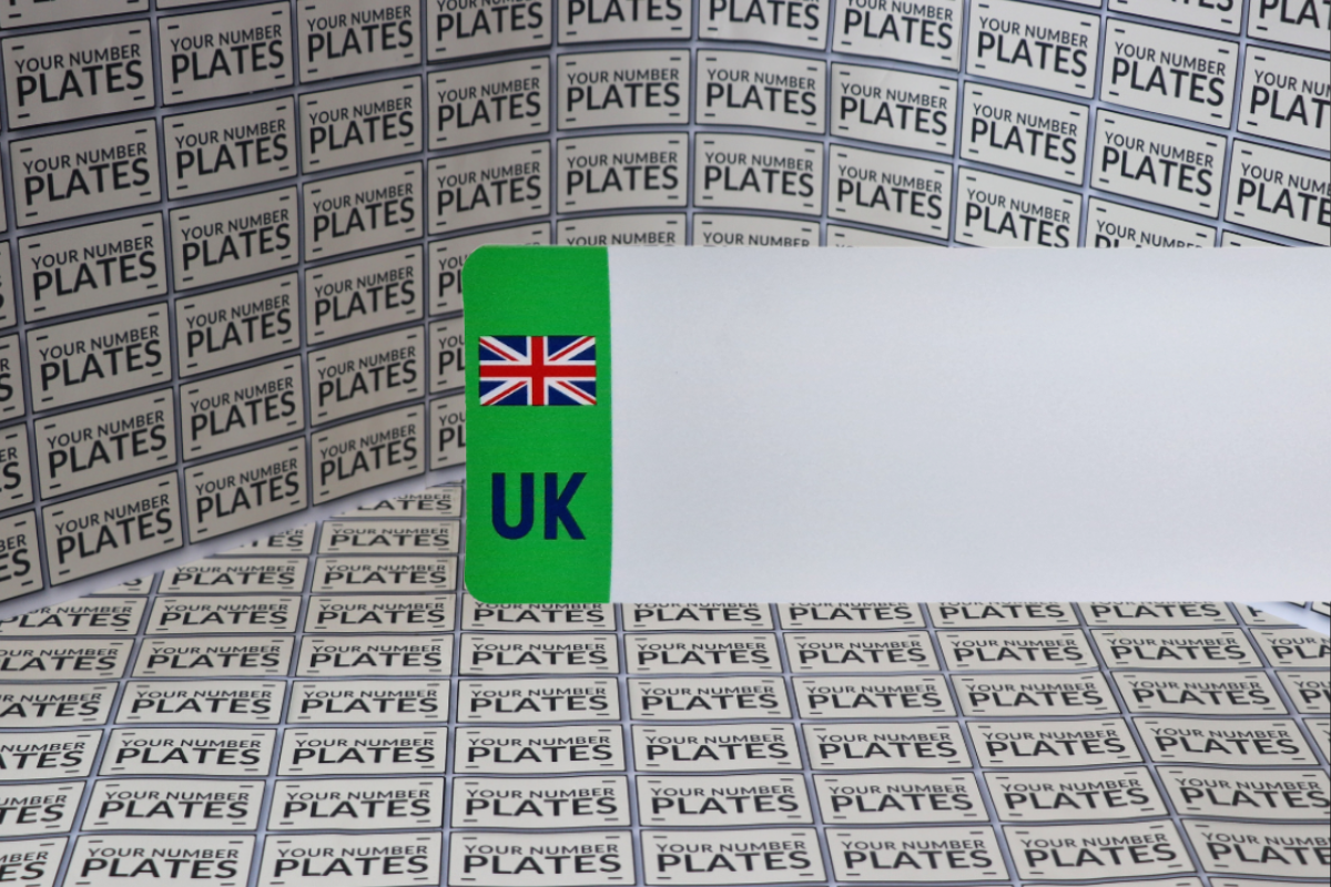 25x Blank Number Plate Reflective With a Green Block