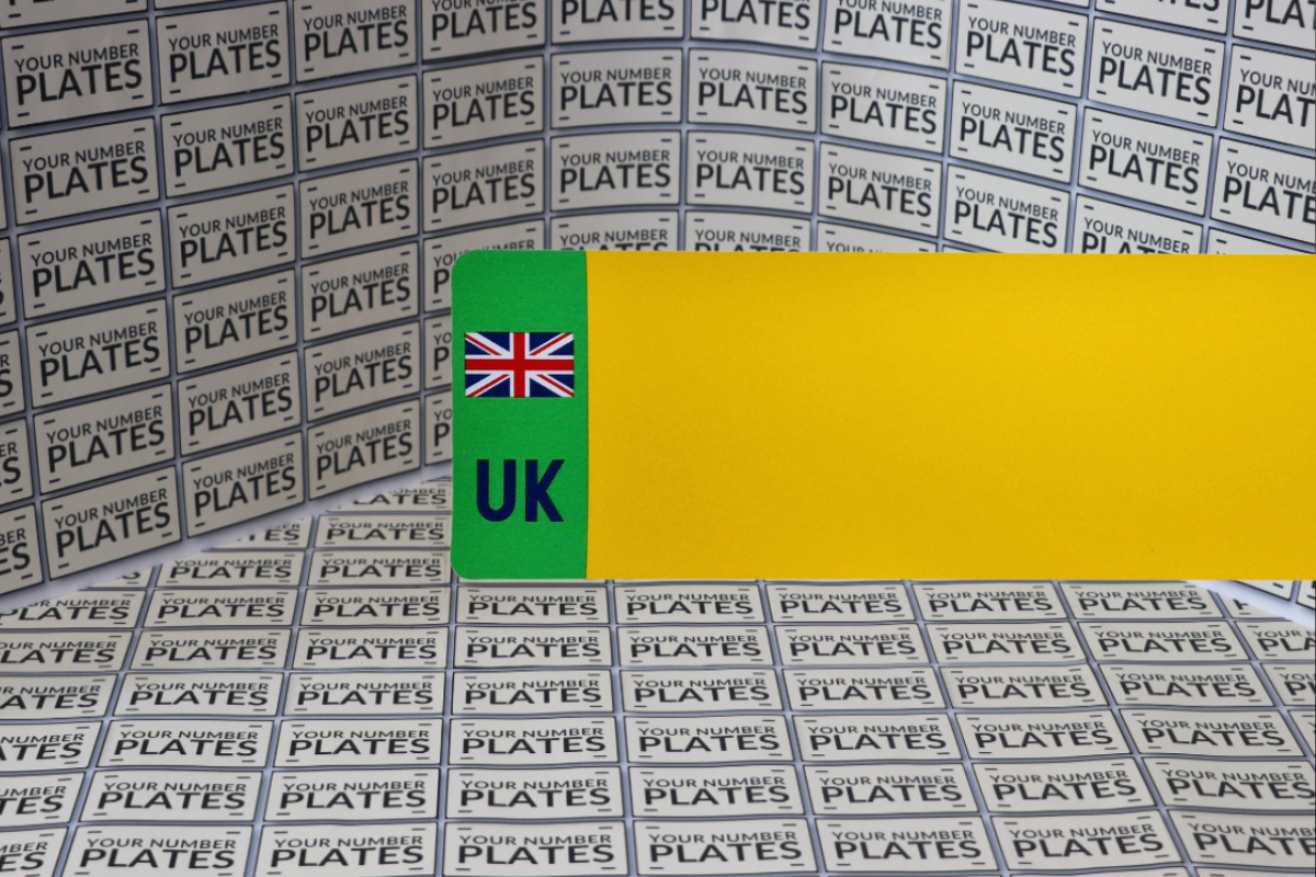 25x Blank Number Plate Reflective With a Green Block
