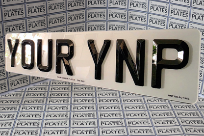 BS AU 145e compliant retro number plate with supplier imprint – DVLA registered, UK road legal bevelled diamond short plate